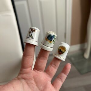4/$50 ceramic thumb thimbles set of three 🪡